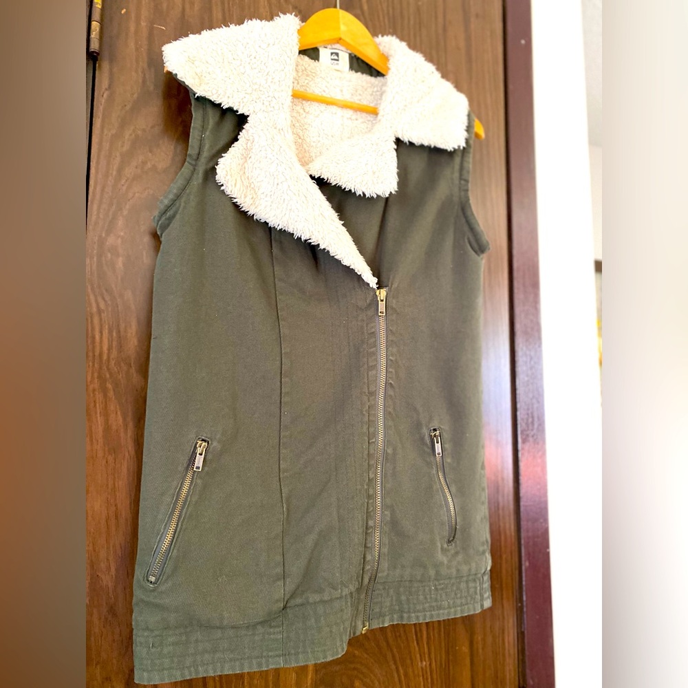 Quicksilver vest medium - Picture 2 of 10